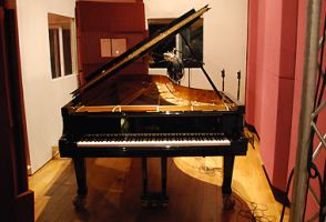 Grand Piano Collection